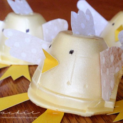 Recycled Easter Chicks {hybrid}