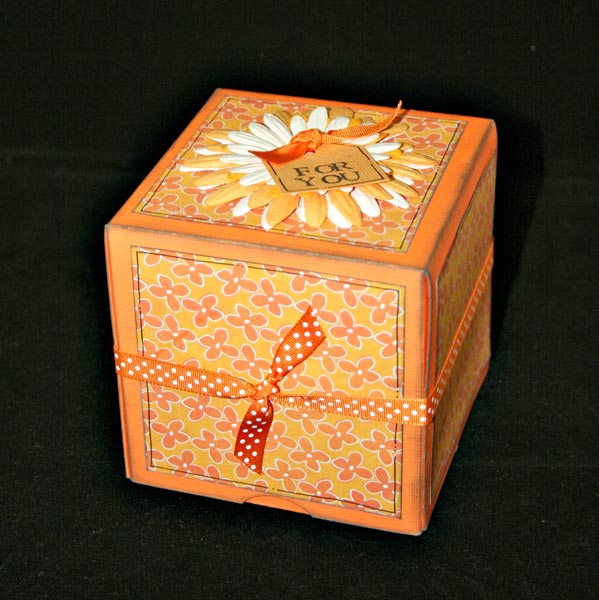 Hybrid gift box