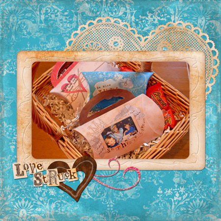 Love Struck Pillow Boxes
