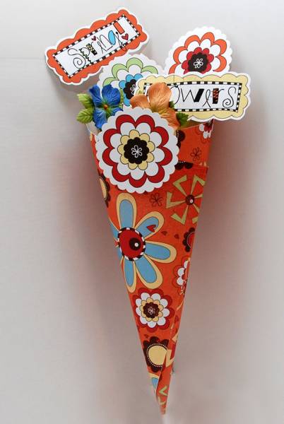 Paper Vase & Flowers
