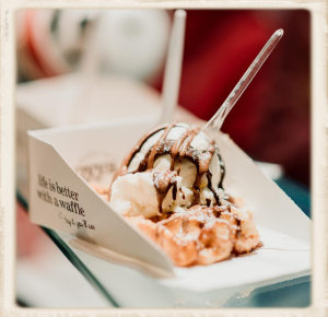 vegan ijs met belgische wafel