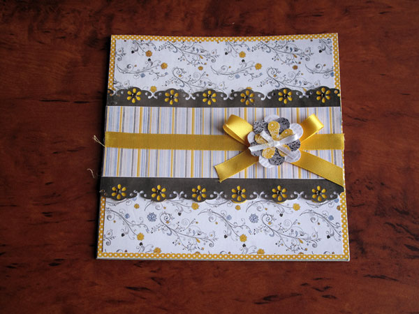 hybridcard_yellowgrey_01_small