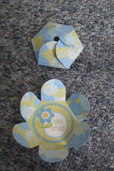 Folding Flower Card