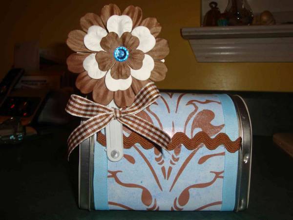 Happy Birthday Mailbox Tin