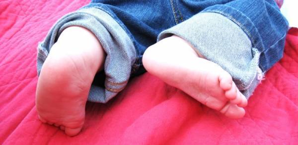 Baby feet! :)
