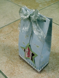 treatbag_mikulas_2010_silverblue_01_small.jpg