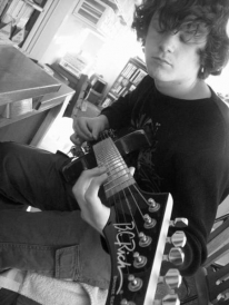 zakkguitar_web.jpg