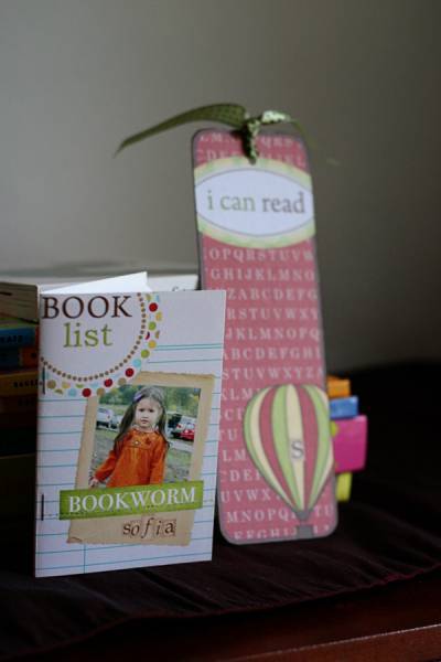 Hybrid bookmark and book list
