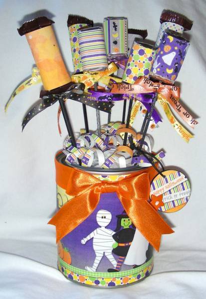 Halloween Paint Can Candy Boo-quet