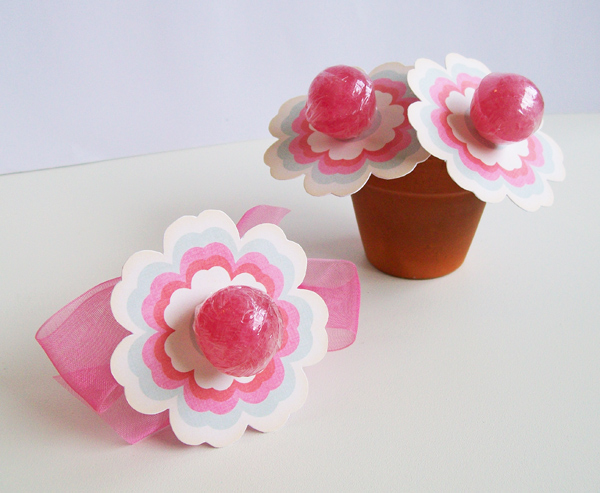 V-Day_flower-lollies_600