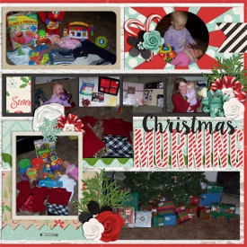 12-ArianasfirstChristmasmorning2005-right.jpg