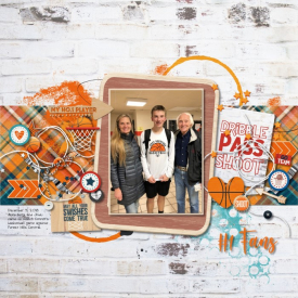 120318_Basketball_fam_700.jpg