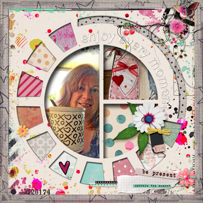 2022-Valentine_s-embrace-the-moment700