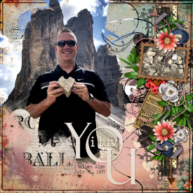 Italian_Alps_Heart_Rock.jpg